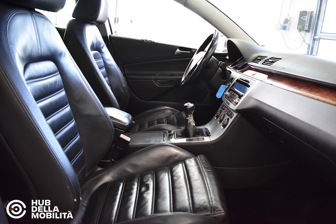 VOLKSWAGEN Passat 2.0 TDI DPF Var. Highline